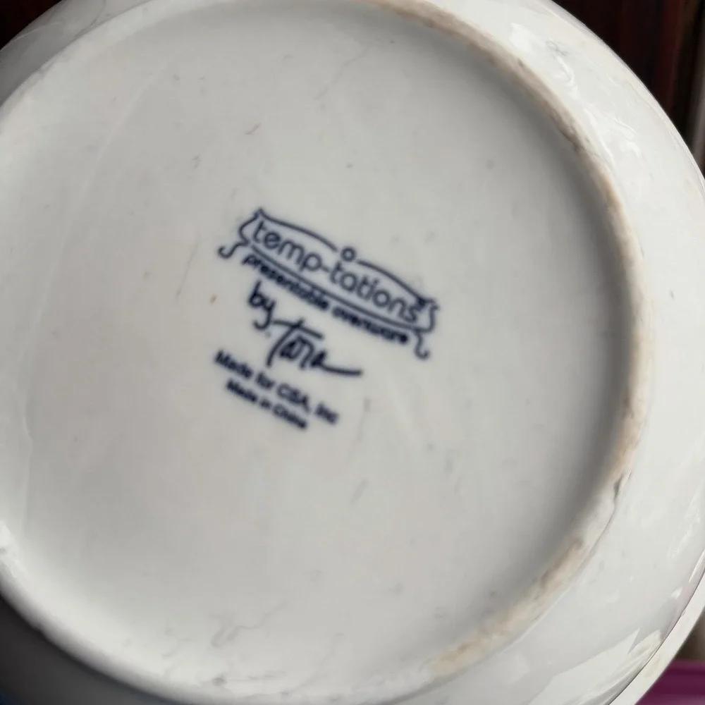 Temptations‎ by Tara Old World Soup Salad Bowl 10